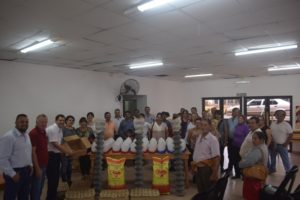 Entrega de Pollitos e insumos