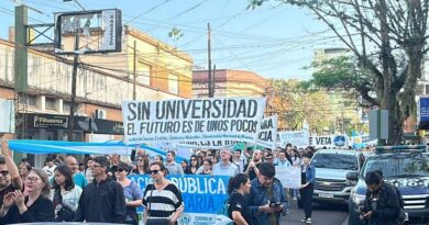 Docentes universitarios paran este viernes en todo el país