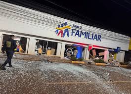 Asalto comando con explosivos a tres bancos y una casa de cambios en Paraguay
